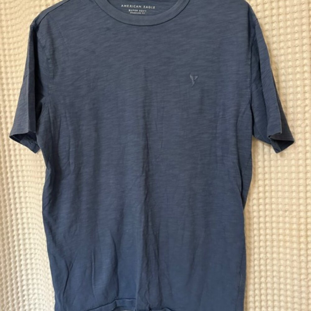 Lot of 3 American Eagle Outfitters T Shirts - Picture 5 of 13